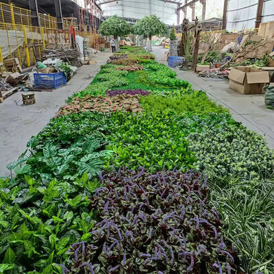 Op maat gemaakte kunstmatige groene wandpanelen - Verticale tuin voor restaurant, hotel en winkelcentrum (B1 brandwerend, UV-bestrijdend)